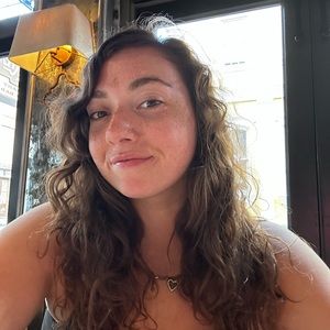 Meet your Posher, Thalia